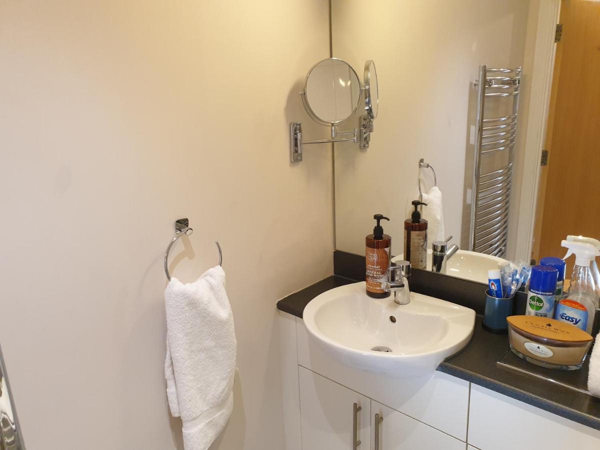 Birmingham Emerald, 2 Bedroom Apartment Bagian luar foto
